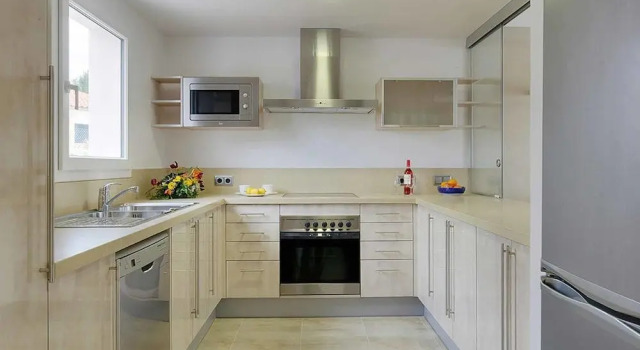 Villa Betty, Book Villa Hoteller i Cala en Blanes med parkering, Parkering