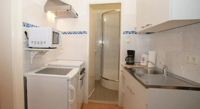 Апартаменты c 1 комнатой Freundliches Apartment mit Innenhof-Garten