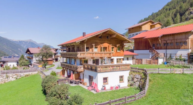 s?? HimmelReich 18306, Забронировать Отель Бизнес-отели Ferienregion Imst, 4* 5*