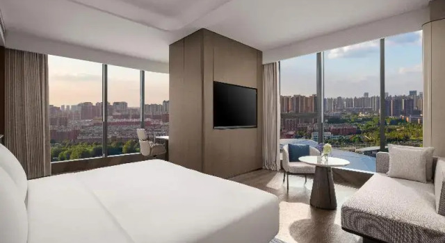 Двухместный номер Premium Crowne Plaza Linyi Olympic Sports Centre by IHG