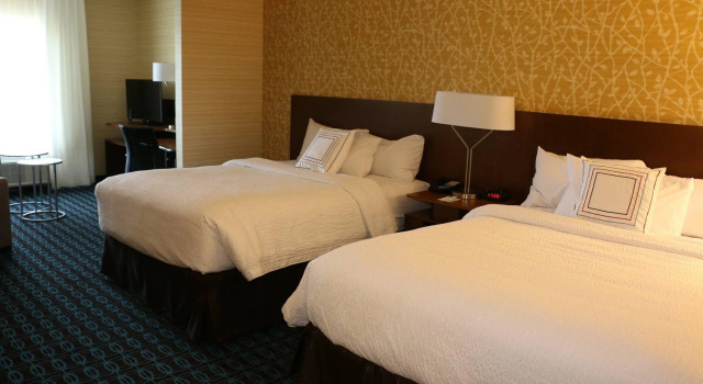 Четырёхместный люкс Fairfield Inn & Suites by Marriott Bowling Green