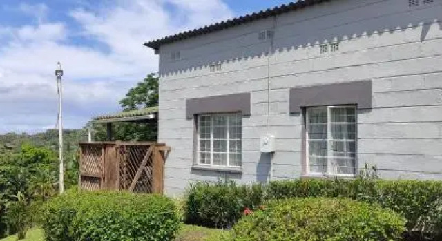 19 Marina Glen