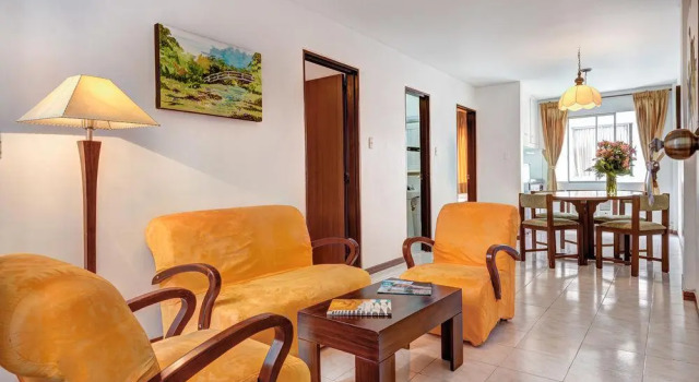 Travelers Apartasuites el Peñon