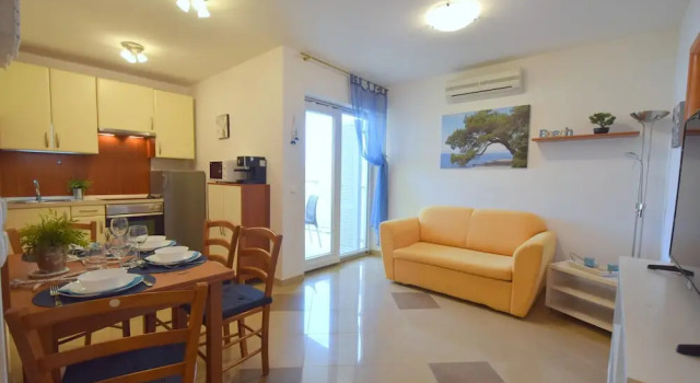 Apartment Adlitika, Prenota Appartamento Hotel a Isole Quarnerine con parcheggio, Parcheggio