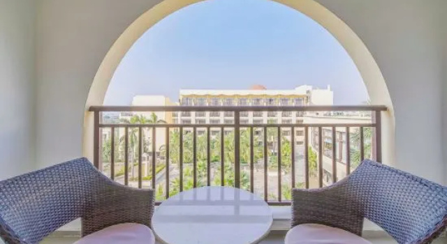Двухместный номер Standard с балконом и с видом на сад Ocean Spring Grand Metropark Hotel