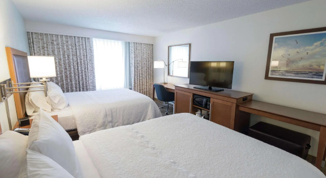 Четырёхместный номер Standard Hampton Inn Boca Raton