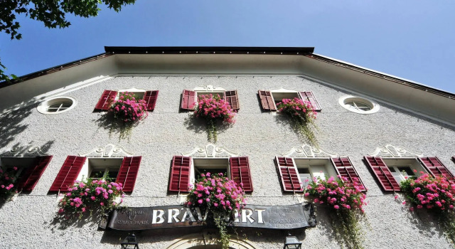 Hotel Gasthof Bräuwirt, Забронировать Отель Отели Района Флахгау с завтраком, Завтраки