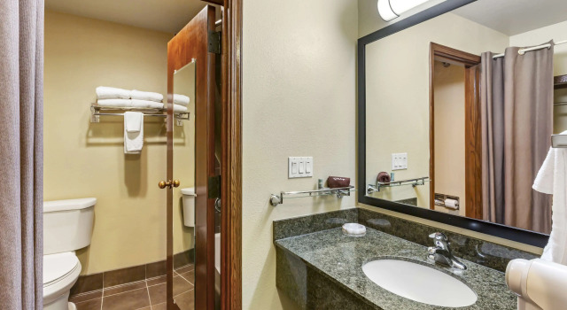 Четырёхместный номер Standard Best Western Elko Inn