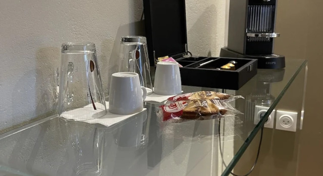Полулюкс Cit'Hôtel le Welcome