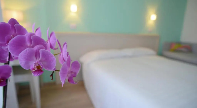 Четырёхместный номер Standard с балконом Maree Hotel Cesenatico