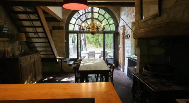 LE DOMAINE DE MONA - Gite de caractère, Rezervovat Hotel Hotely v Val d'Oise s parkováním, Parkování