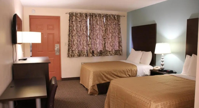 Двухместный номер Standard Sterling Inn near IAG Airport