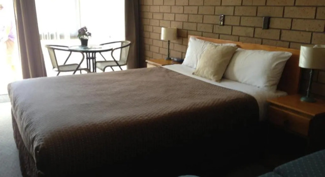 Rippleside Park Motor Inn, Забронировать Отель Отели Джелонг с парковкой, Парковка