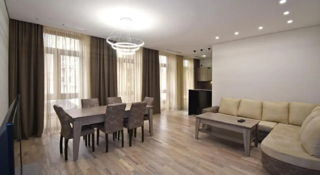 Апартаменты Northern Avenue 2 bedroom Newly Renovated and Modern apartment HH101
