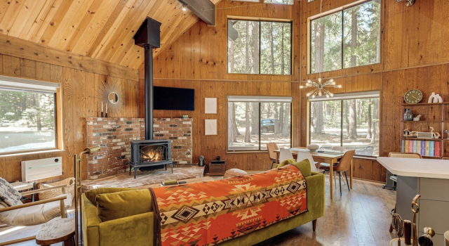Modern Big Trees Family Cabin w/ Full Amenities, Prenota Casa vacanze Dorrington Stati Uniti
