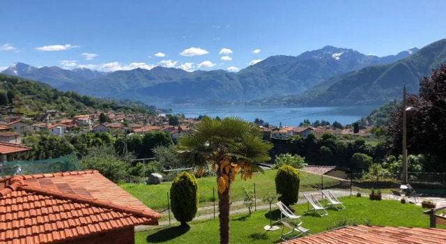 Трёхместный номер Standard с видом на озеро B&B Garzola