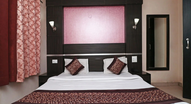 Oyo 15922 Hotel Himalayan Breeze, Rezervovat Hotel Mussoorie Uttarakhand
