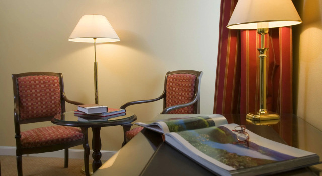 Четырёхместный полулюкс Best Western Grand Hotel de Bordeaux