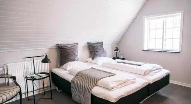 Standard Twin room Gl. Brydegaard