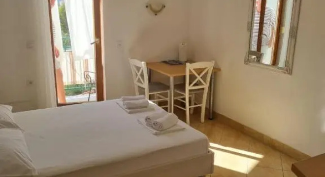 Apartmani Toni Poce, Забронировать Отель Отели и гостиницы Примоштен, рядом с Пляж Сент Джордж, Отель