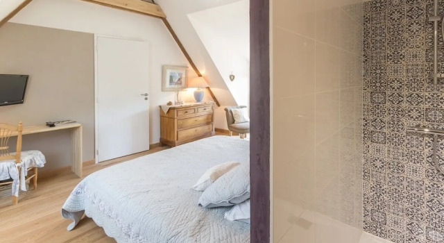 La chambre du Grand Val, Book Hotel Hoteller i Caden med parkering, Parkering