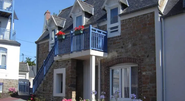 Apartment in Tregastel Near the Beach, Rezerwuj Apartament Tregastel 