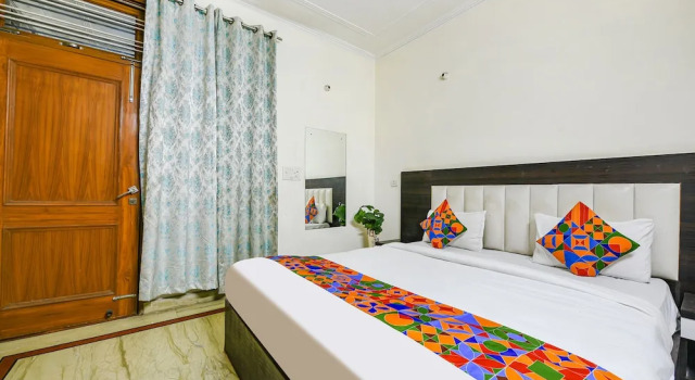 Fabexpress Winsome Inn
