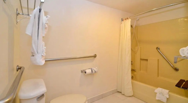 Номер Standard Best Western Plus Palm Desert Resort
