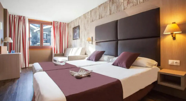 Четырёхместный номер Standard Hotel Himàlaia Soldeu by Nexta