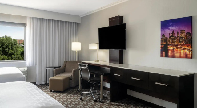 Четырёхместный номер Executive Best Western Premier NYC Gateway Hotel