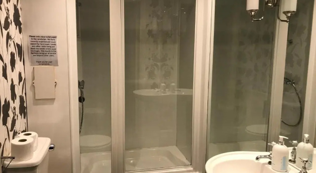 Номер Standard Alexander Guest House