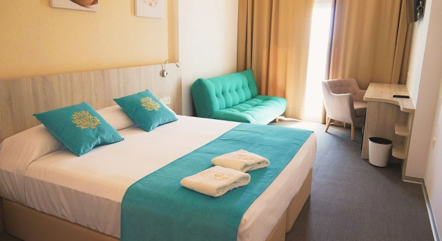 Люкс с балконом и с видом на море Hotel Soul de Javea