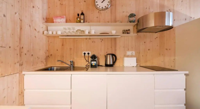Студия Apartments near metro station
