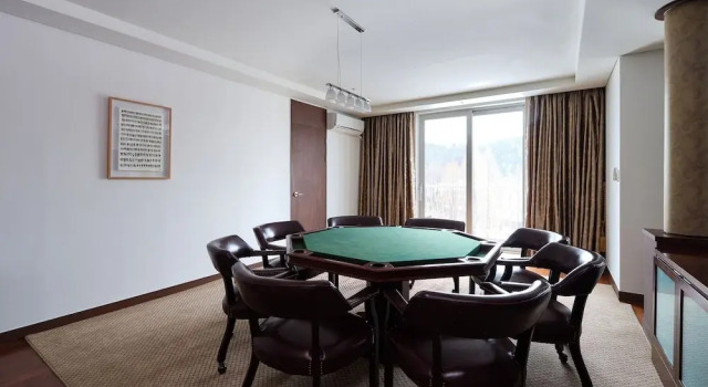 Люкс Adonis Hotel