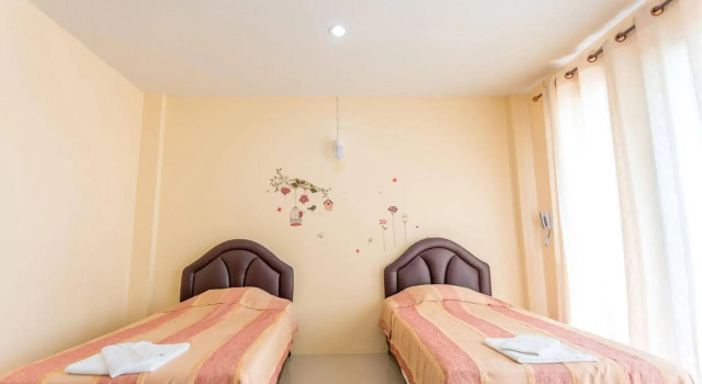 Phet Ngam Hotel