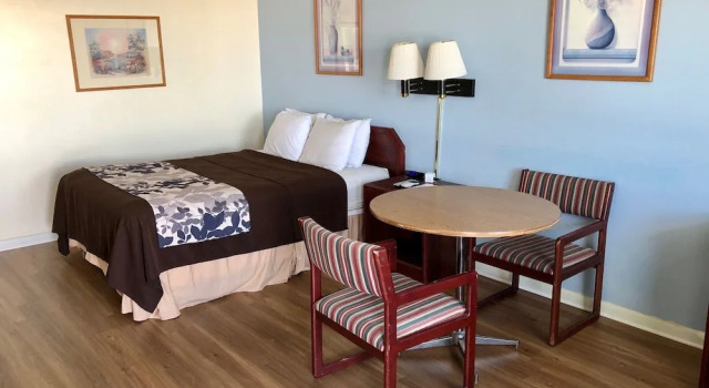 Номер Standard The Budget Inn Express