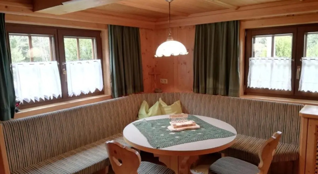 Коттедж с 3 комнатами Holzfällerhaus Melkstatt