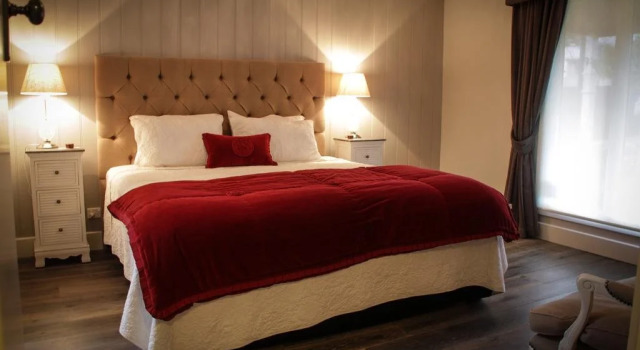 Pomegranate Guest House, Забронировать Гостевой дом Хилсвилл Долина Ярра, рядом с Healesville Glassblowing Studio