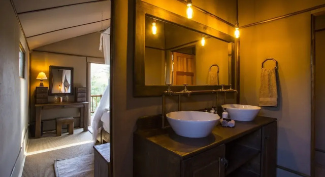 Шале Vuyani River Lodge