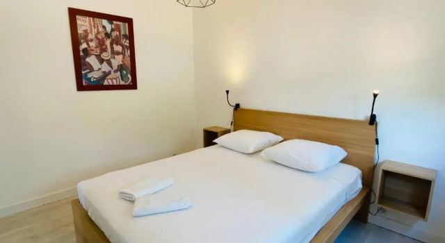 Апартаменты Bel appartement avec terrasse et beau jardin classé 1 étoile