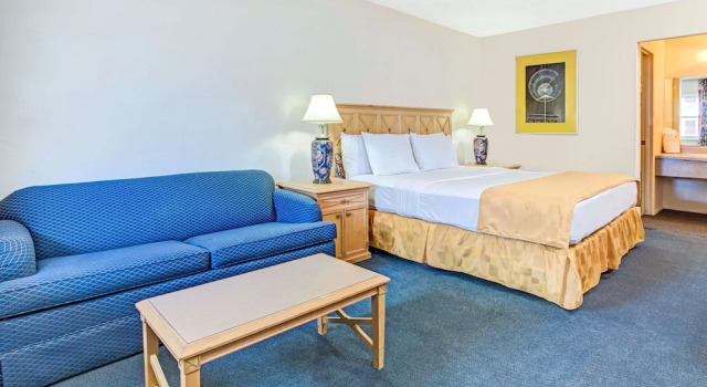 Двухместный номер Standard с балконом Knights Inn Kissimmee
