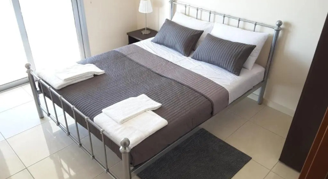 Lighthouse by the Sea Lovely 2Bdr Apartment, Rezerwuj Apartament Hotele w Pafos z parkingiem, w pobliżu Paphos Archaeological Park, Parking