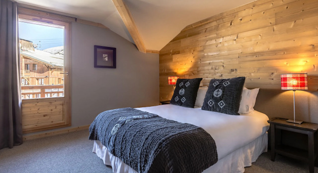 Chalet Hotel Kaya, Забронировать Шале Виллы Овернь-Рона-Альпы, Вилла