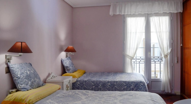 Apartamento céntrico, parking y wifi gratis, Забронировать Апартаменты/квартира Апартаменты Сантандера, рядом с Музей доисторической эпохи и археологии провинции Кантабрия, Апартаменты/квартира