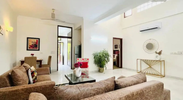 Bluo 2Bhk Panchsheel Enclave - Balcony Park