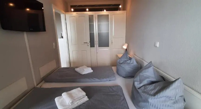 Apartment 574