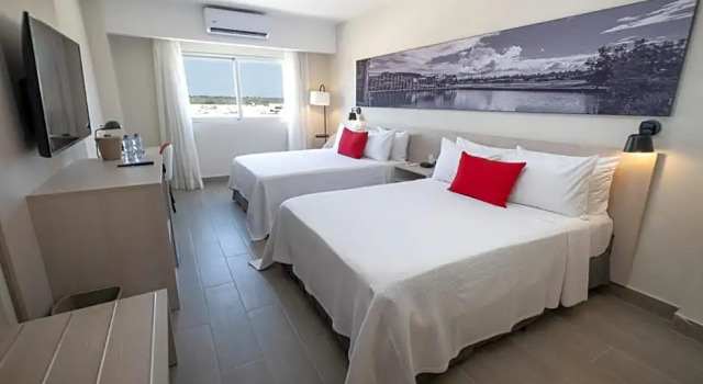 Четырёхместный номер Standard Super 8 by Wyndham Manzanillo