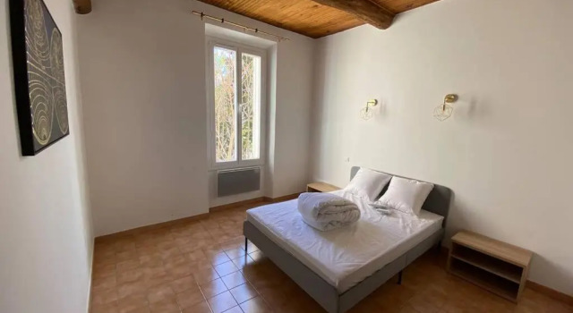 Très beau appartement au centre historique de Riez, Забронировать Апартаменты/квартира Рьез Valensole Plateau