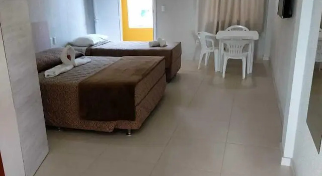 Трёхместный семейный номер Standard с балконом Lebanon Praia Hotel