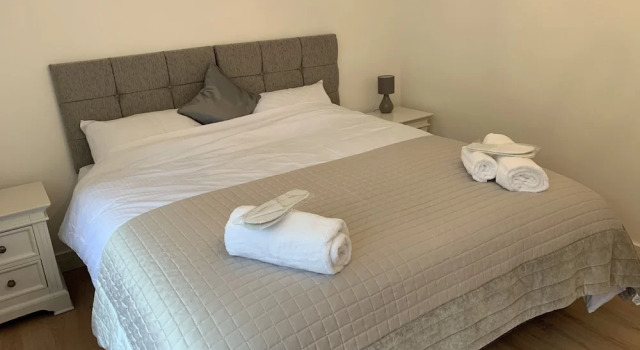Vale View - Sleeps 6 - Pets Ok - Garden - Parking, Varaa Lomakoti Mökit kohteessa Merseyside, Mökki